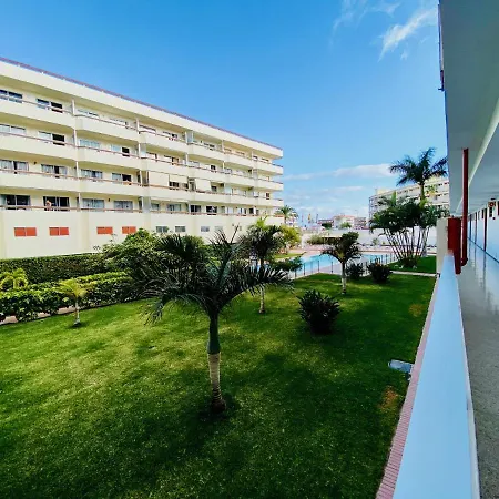 Apartment Orange And White In Yumbo *